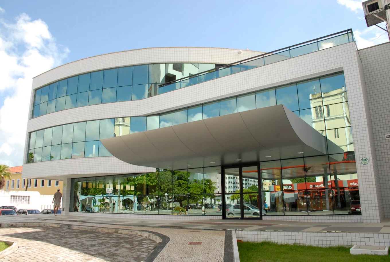 Fachada de edifício institucional da CAPEF